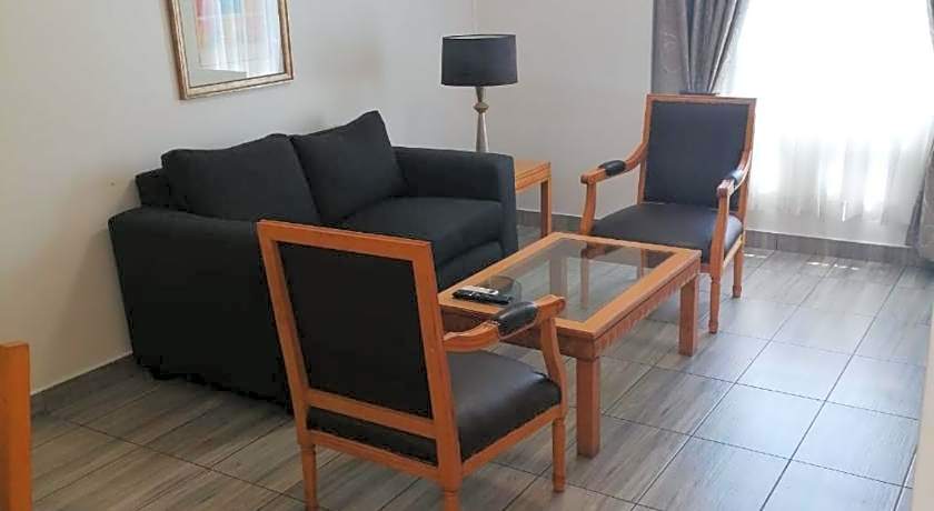 Airport Inn And Suites