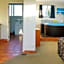 Gateway International Motel