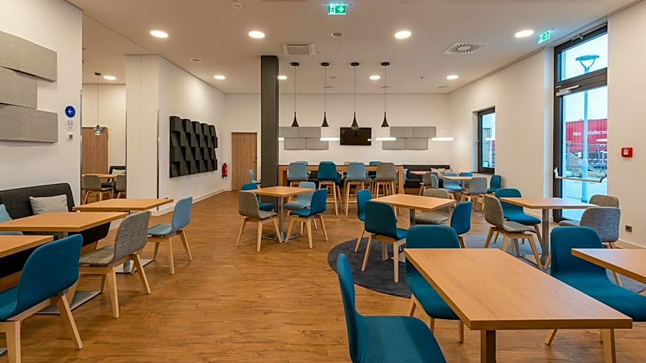 Premier Inn Mannheim City Centre
