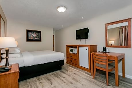 Queen Room