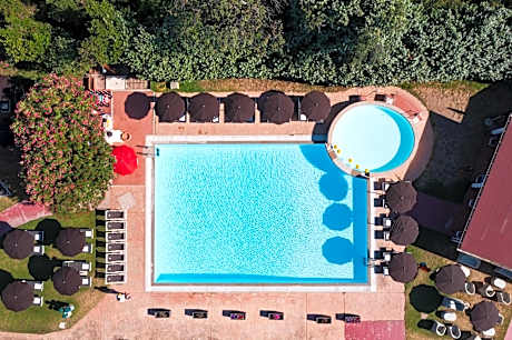 Li Suari Club Village