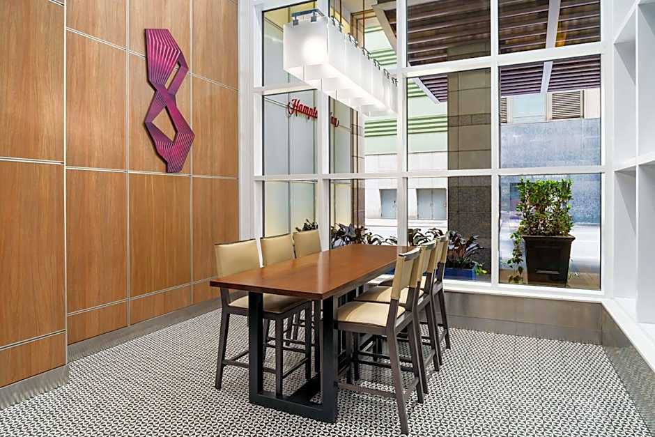 Hampton Inn By Hilton Manhattan/Times Square Central