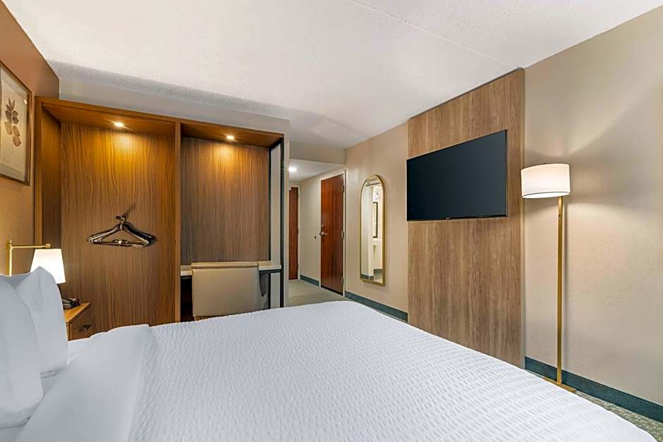 The Clocktower Hotel at Century House, an Ascend Collection Hotel