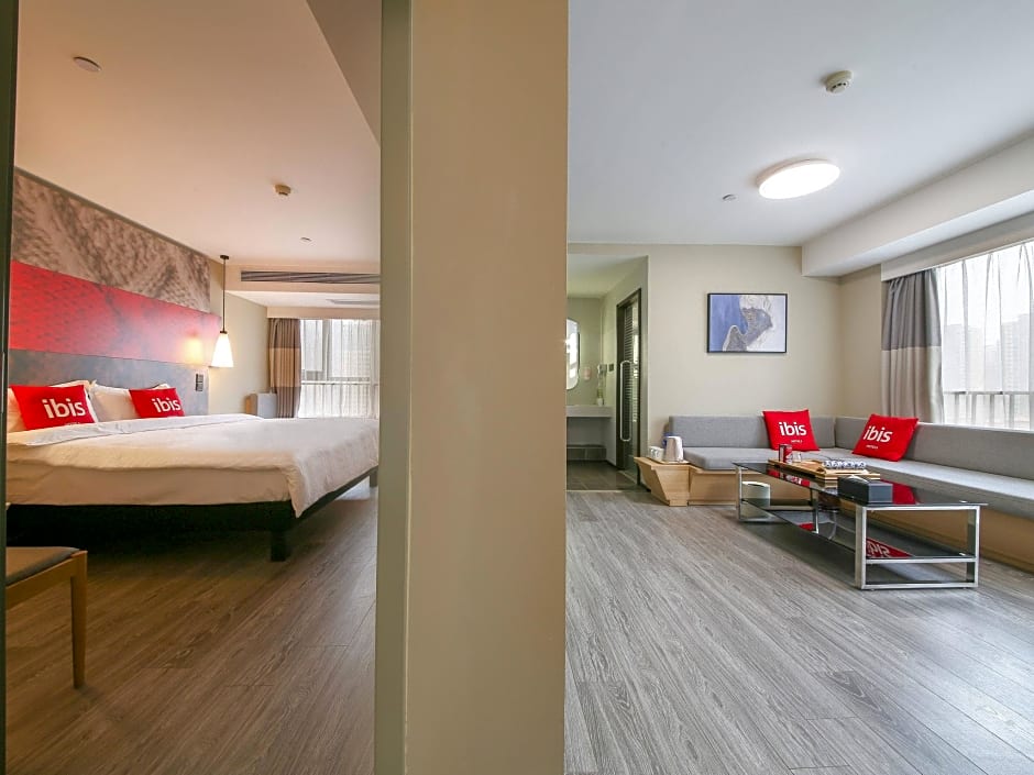 ibis Xi'an North Railway Station