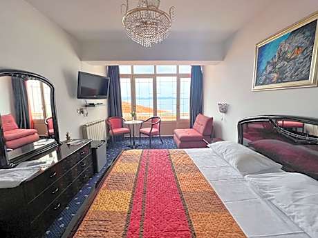 Deluxe Double Room with Sea View