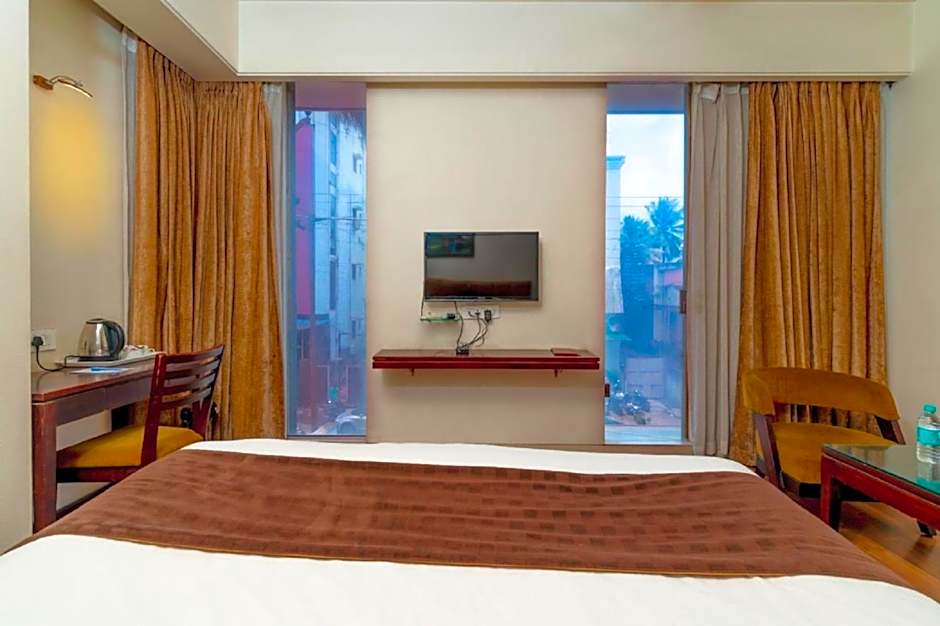Hotel Chaitali - Pure Veg