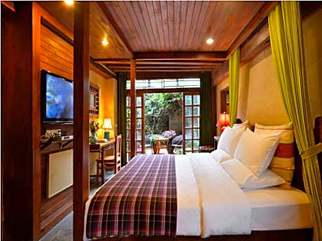 Blossom House Lijiang Zhimeng Yard