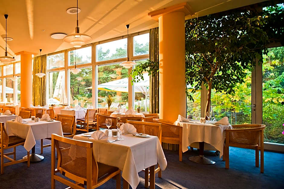 Baltic Zinnowitz - Hotel mit Meerwasserpool und Thermalbad