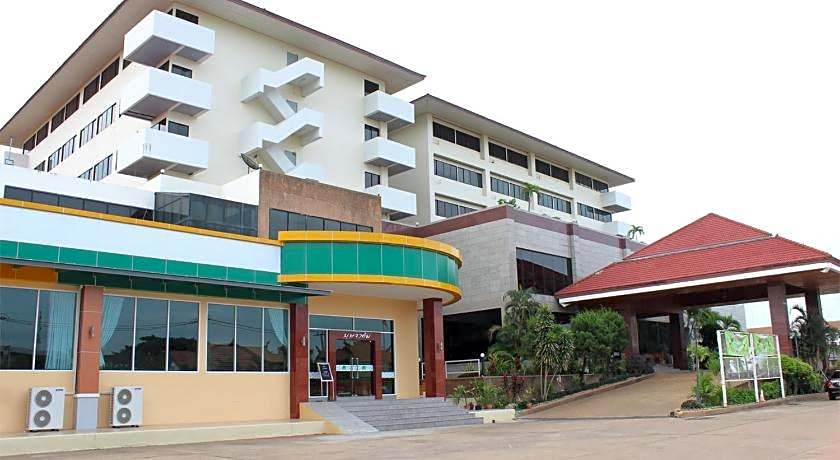 Jp Emerald Hotel
