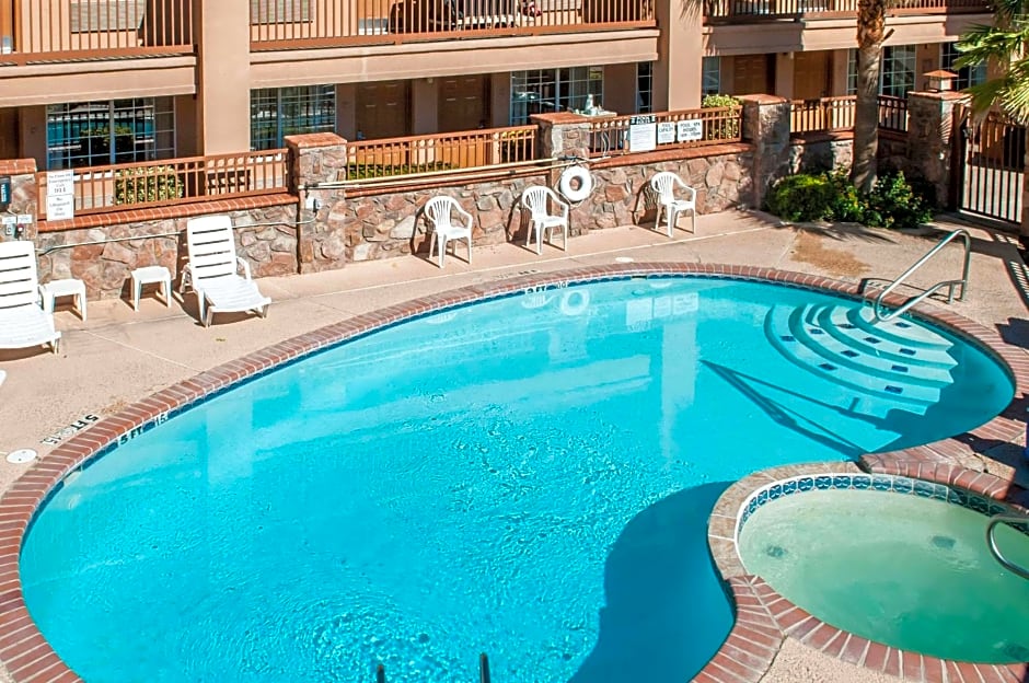 Quality Inn & Suites Las Cruces - University Area