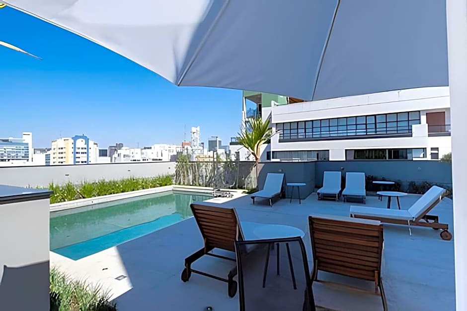 Luxuoso Flat na Bela Cintra, Jardins!