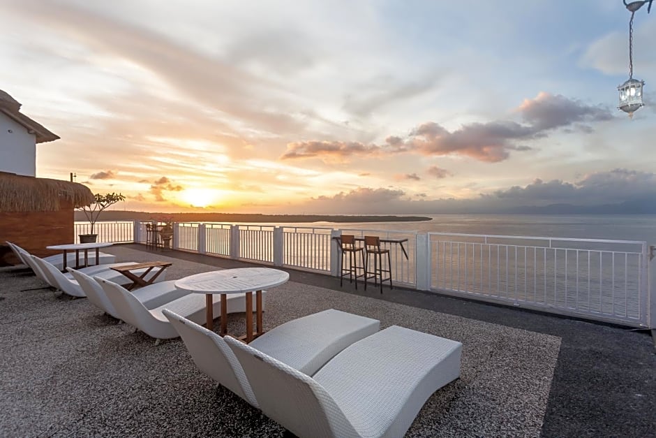 Samuh Sunset Nusa Penida by Pramana Villas