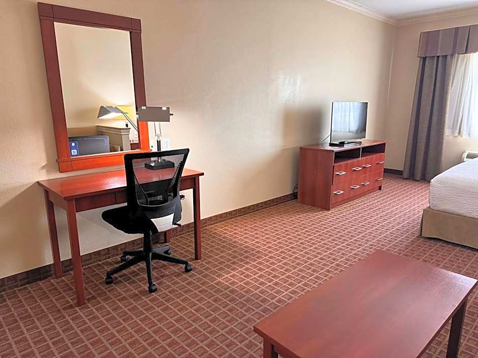 Ramada by Wyndham College Station