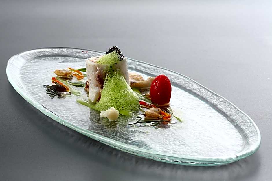 Parizzi Suites & Restaurant