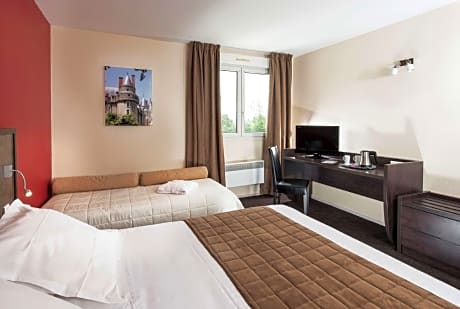 Triple Room (1 Double Bed + 1 Single Bed)