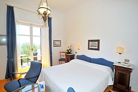 Standard Double Room with Sea View