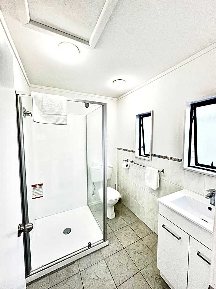 Papakura Pioneer Motor Lodge & Motel