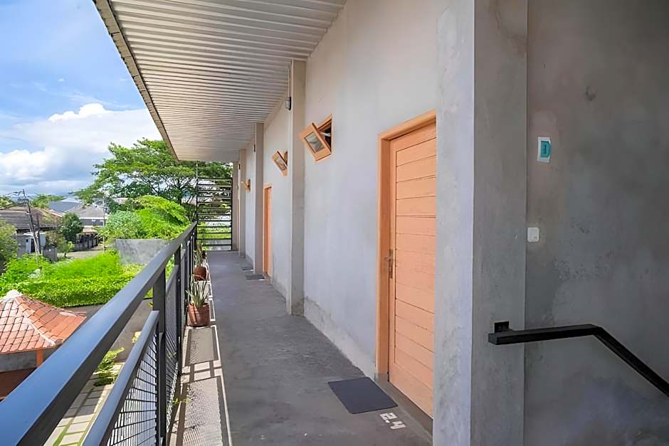 RedDoorz Syariah near Lombok Epicentrum Mall