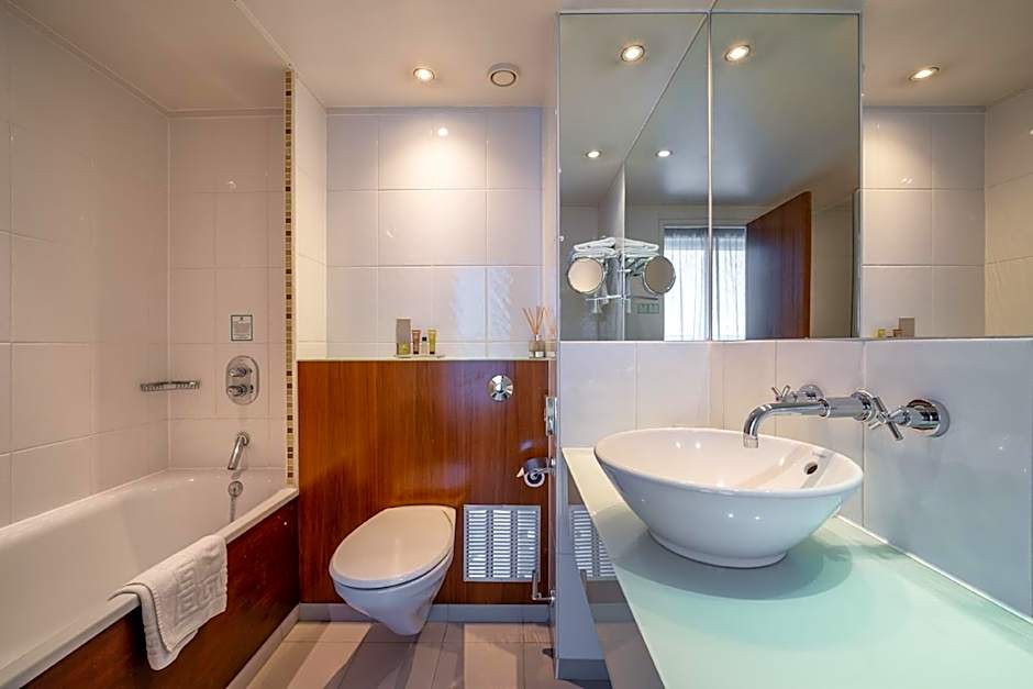 Holiday Inn London Camden Lock By IHG