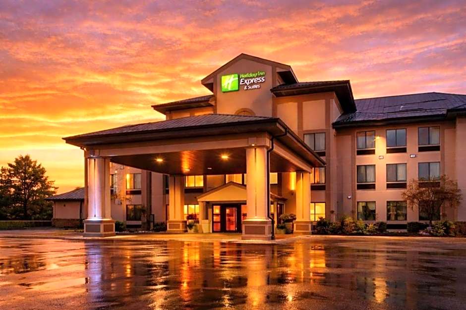 Holiday Inn Express & Suites Winner By IHG