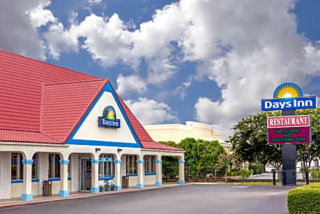 Days Inn by Wyndham Wilmington / University
