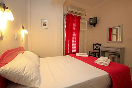 Triple Room with Garden View