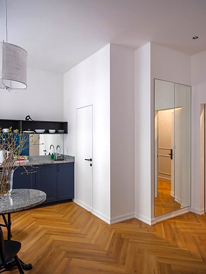 MIRO Rooms Skolas - quiet chic, free parking, self check-in