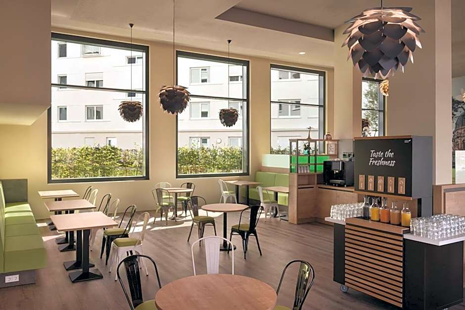 Super 8 by Wyndham Mainz Zollhafen