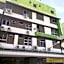 Mega Inn
