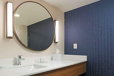 Room, 2 Queen Beds (Hearing Accessible)