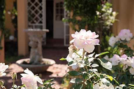 Roses and Pebbles B & B Guest House