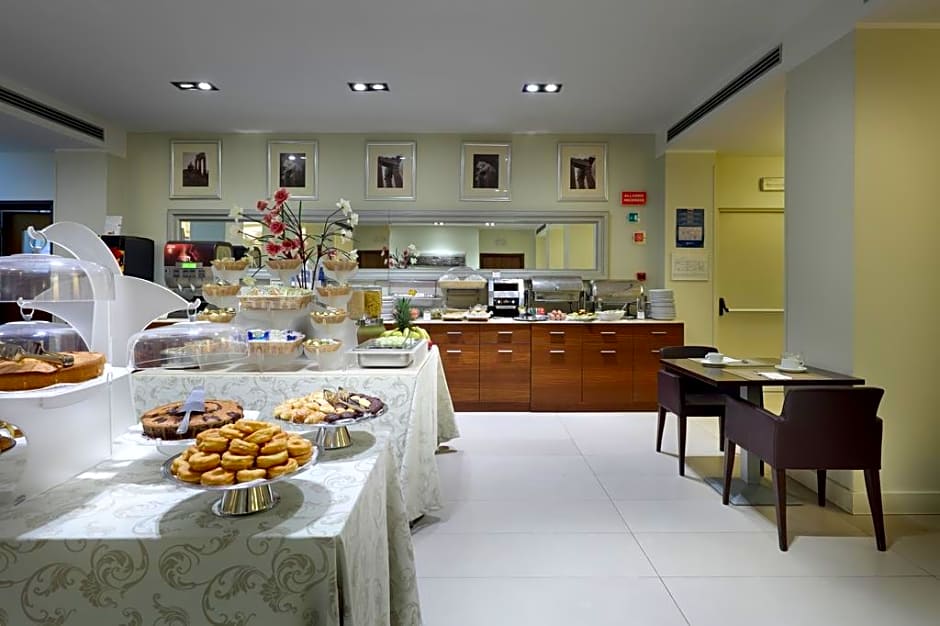 Mercure Roma Centro Saint John