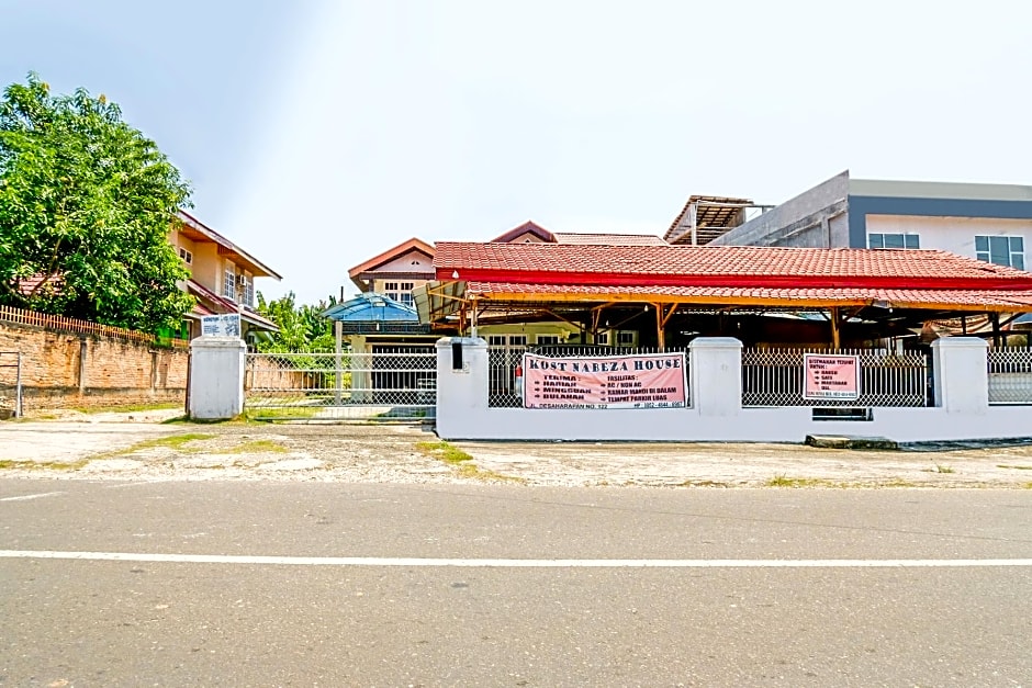 OYO Life 2745 Nabeza House