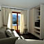 Hotel Bucaneve