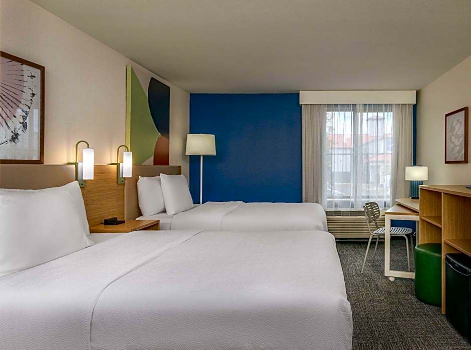 Spark by Hilton Denver International Airport