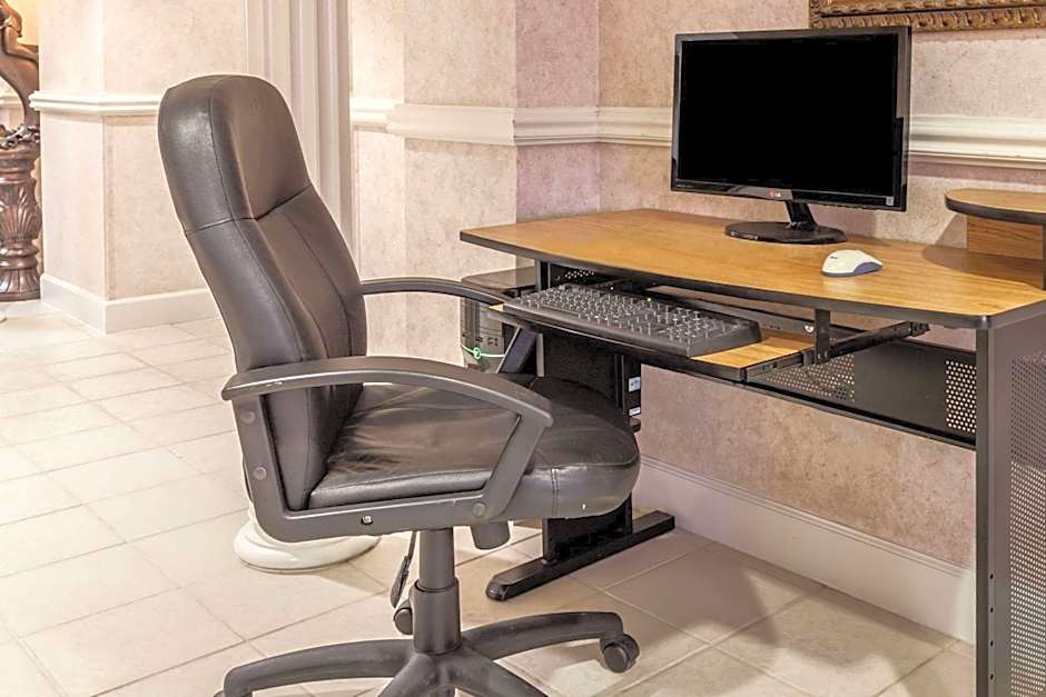 Super 8 by Wyndham Hillsboro TX