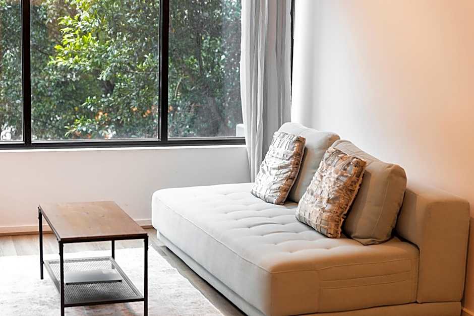 Waterfront Melbourne Apartments