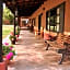 Villa Patzcuaro Garden Hotel & RV Park