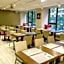 GOGO Hotel Fengchia