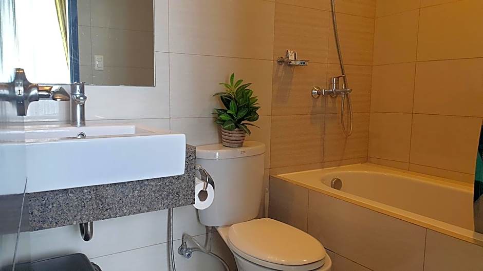 Mactan Newtown with Sun Set and Garden View