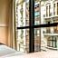 Up Viamonte Hotel