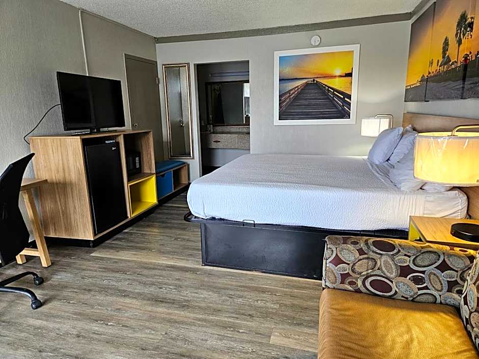 Days Inn by Wyndham Washington