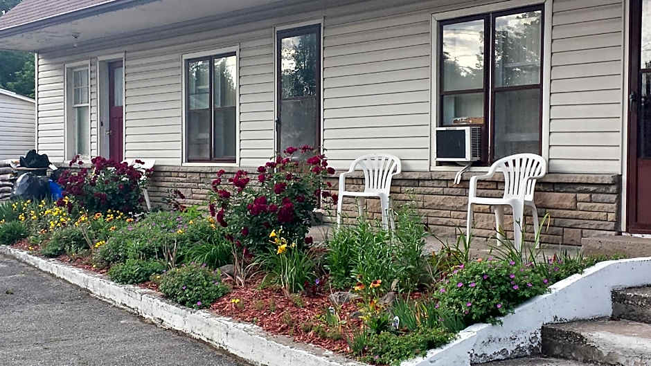 Hipwell's Motel