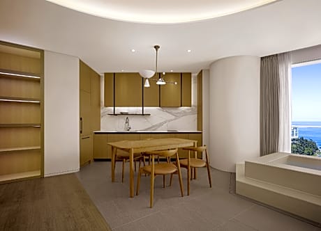 One Bedroom Suite - King