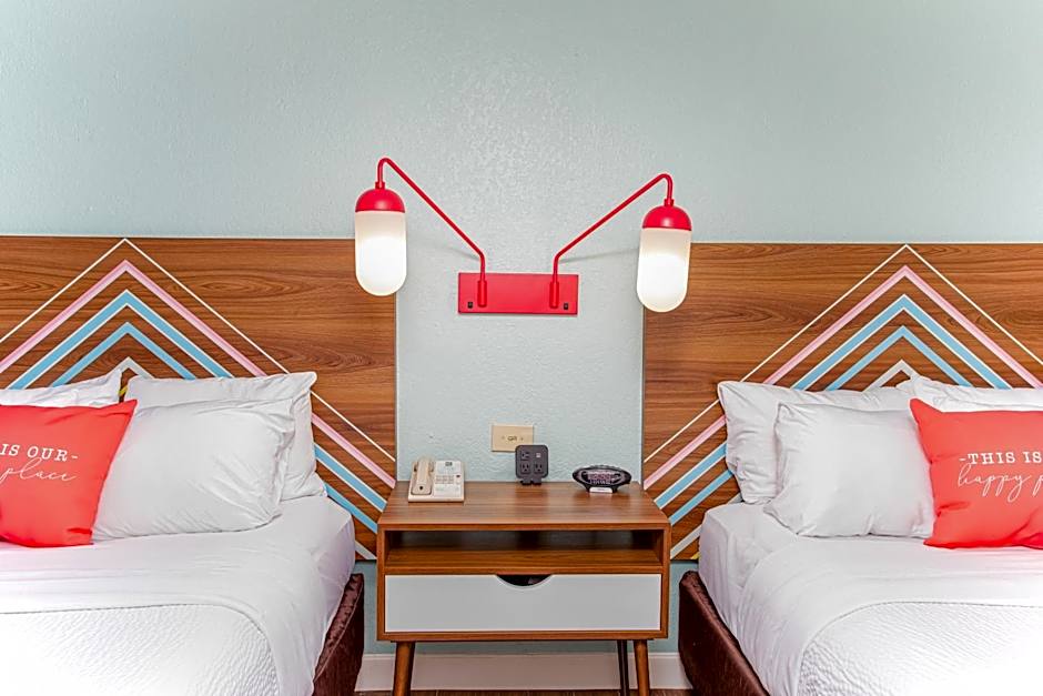 Beachside Hotel and Suites