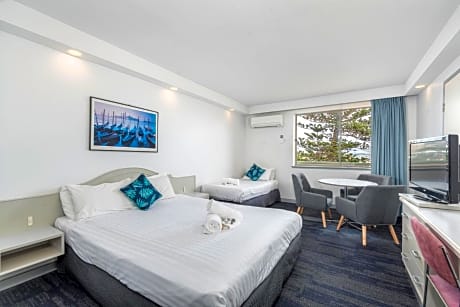 Newcastle Beach Hotel