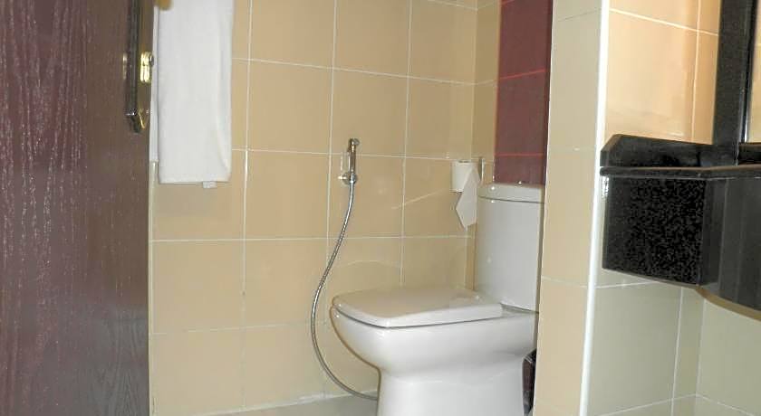 Marina Royal Hotel Suite