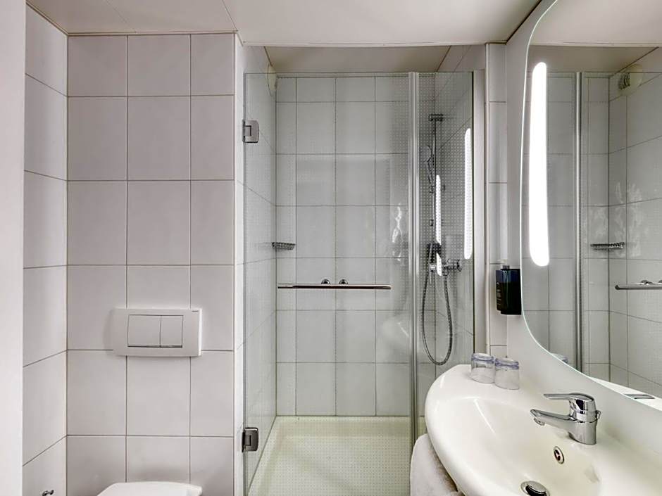 ibis Zurich City West