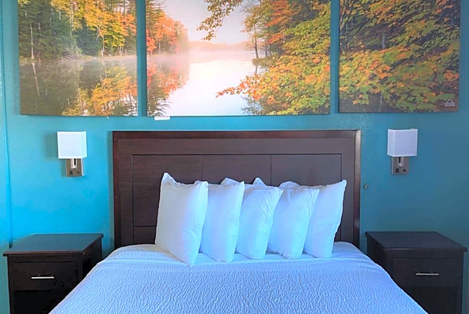 Days Inn & Suites by Wyndham Springfield on I-44