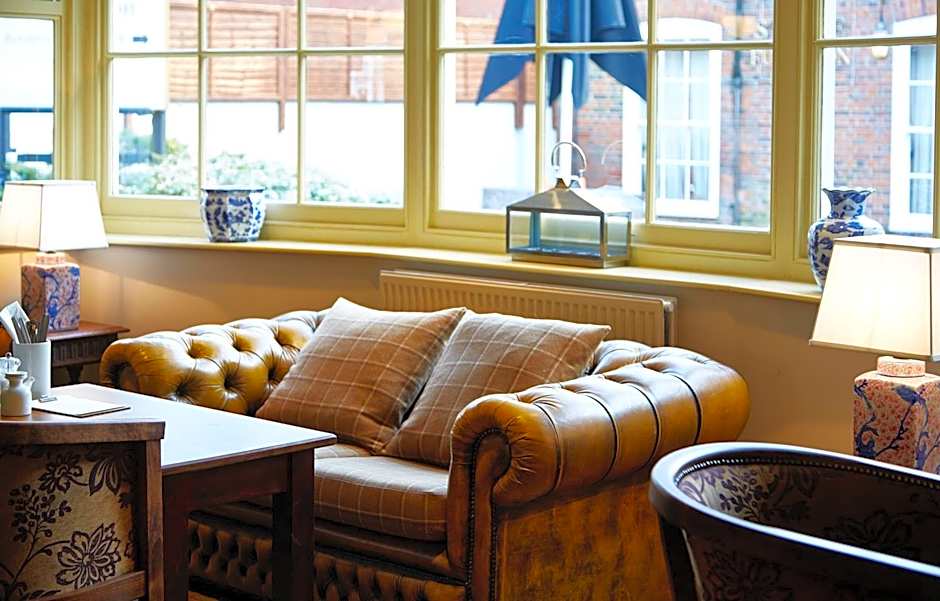 Red Lion Hotel by Greene King Inns